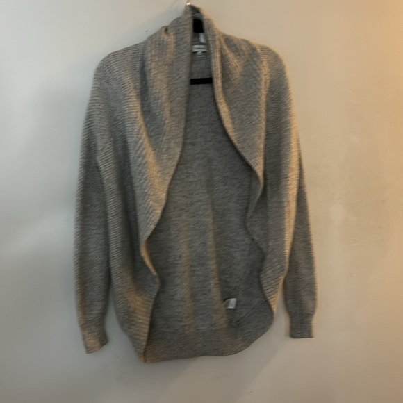 ARITZIA TALULA CARDIGAN - Picture 10 of 11